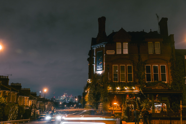 Skehan's pub in Nunhead at night